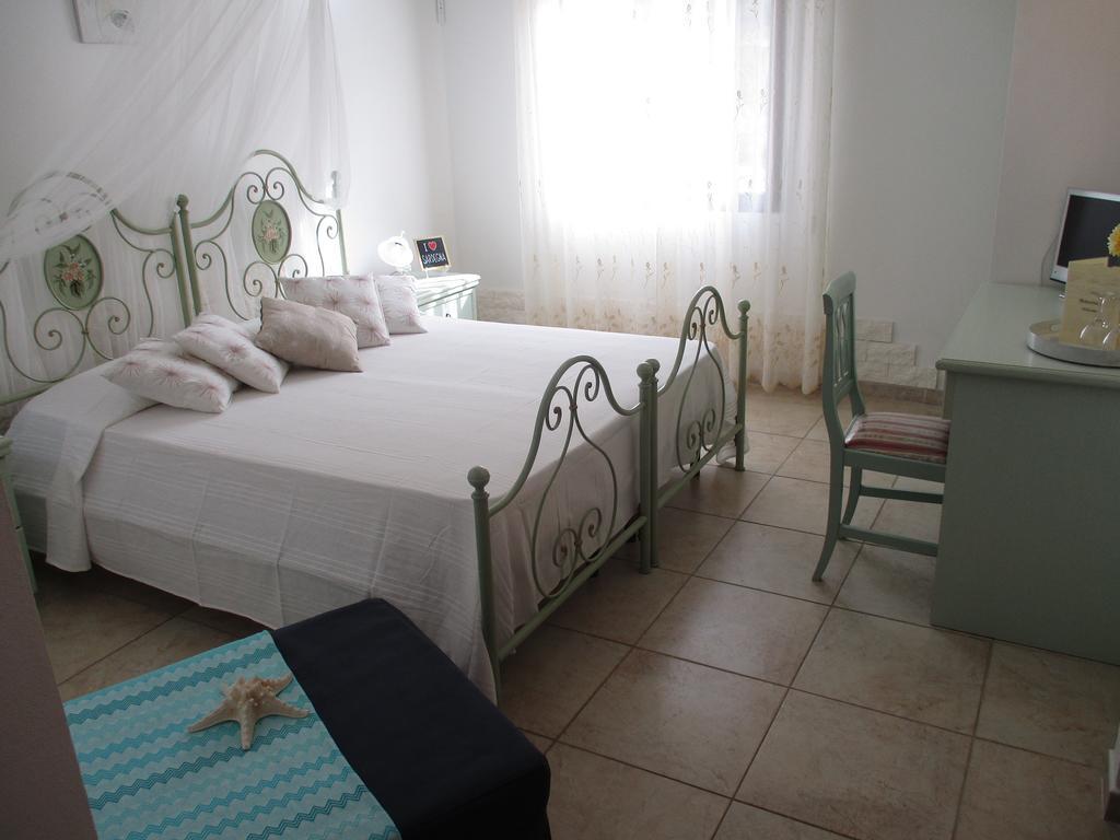 Villa Margherita Suite & Charme Pula Quarto foto
